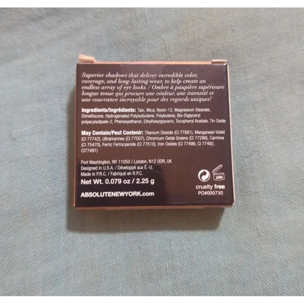 Eye Artiste Eyeshadow in VIP